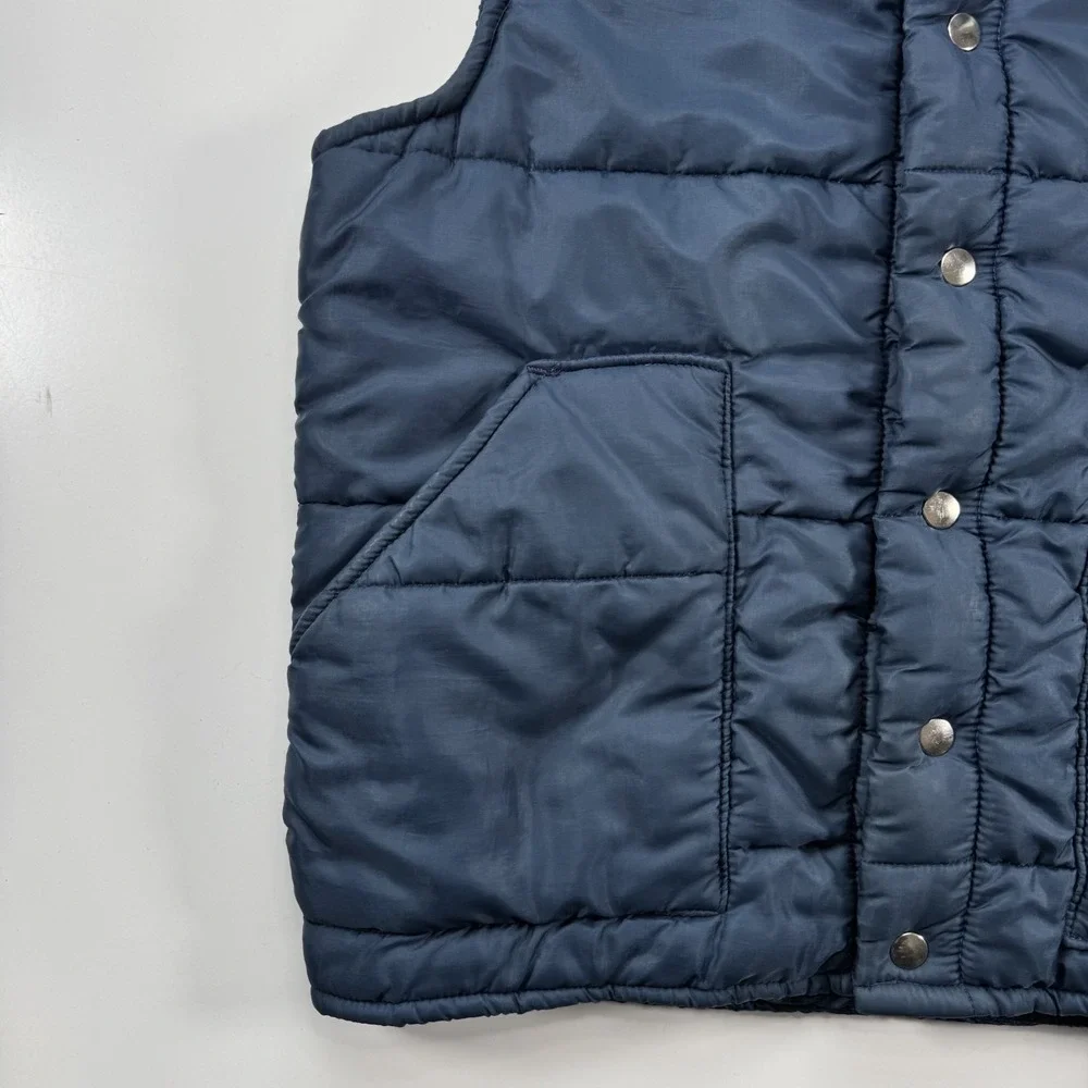 Vintage OSHKOSH Sportswear Snap Front Puffer Vest Mens Small Vtg Camping Outdoor